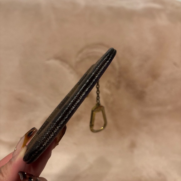 LV key pouch DE - Picture 3 of 12